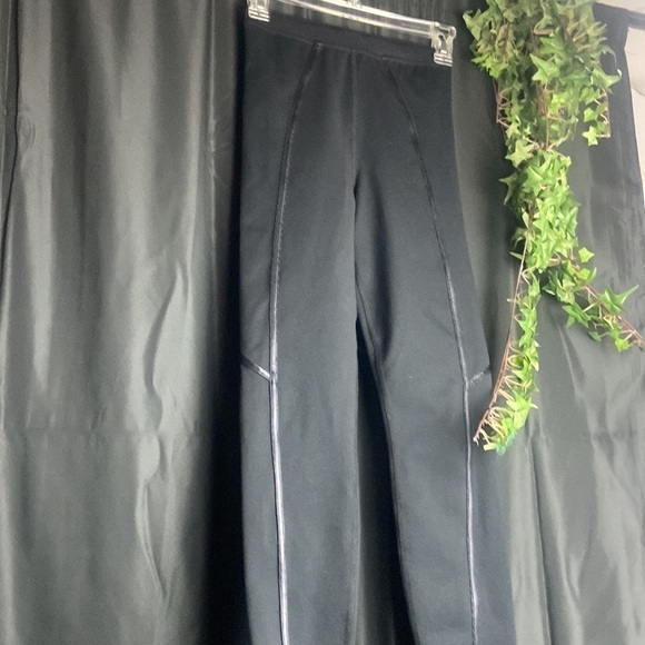 NWT Good American Black Sleek Leggings - Picture 2 of 10